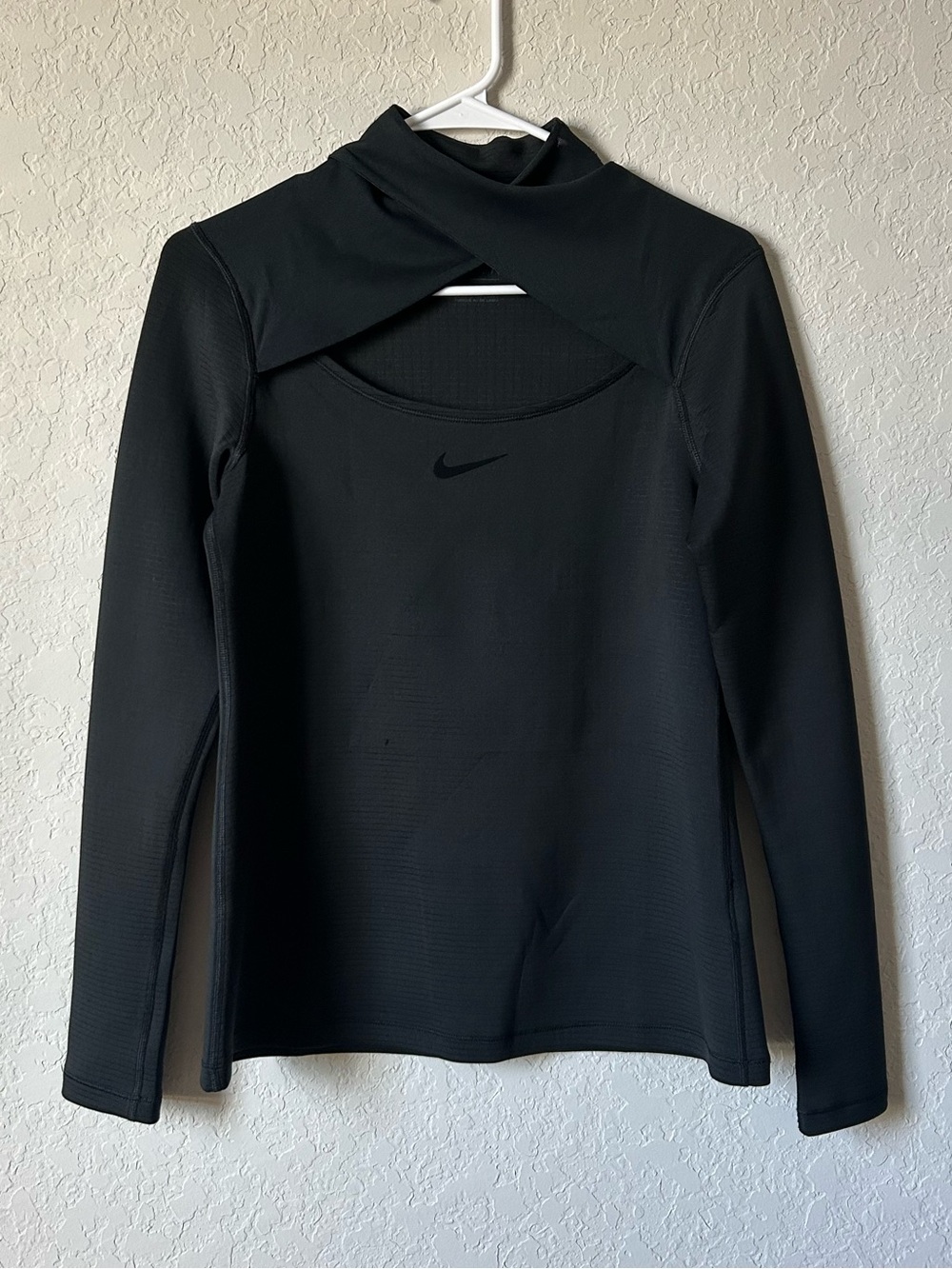 Nike Pro Cross Neck Black Athletic Long Sleeve Top